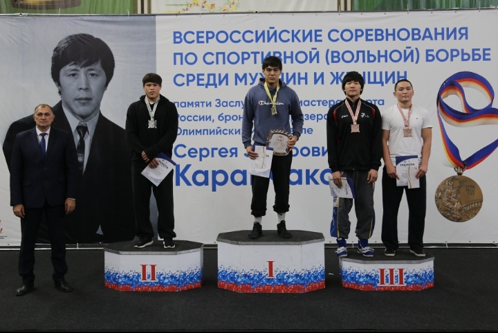 Карамчаковтың турнирі – кибірліг марығ Карамчаковтың турнирі – кибірліг марығ