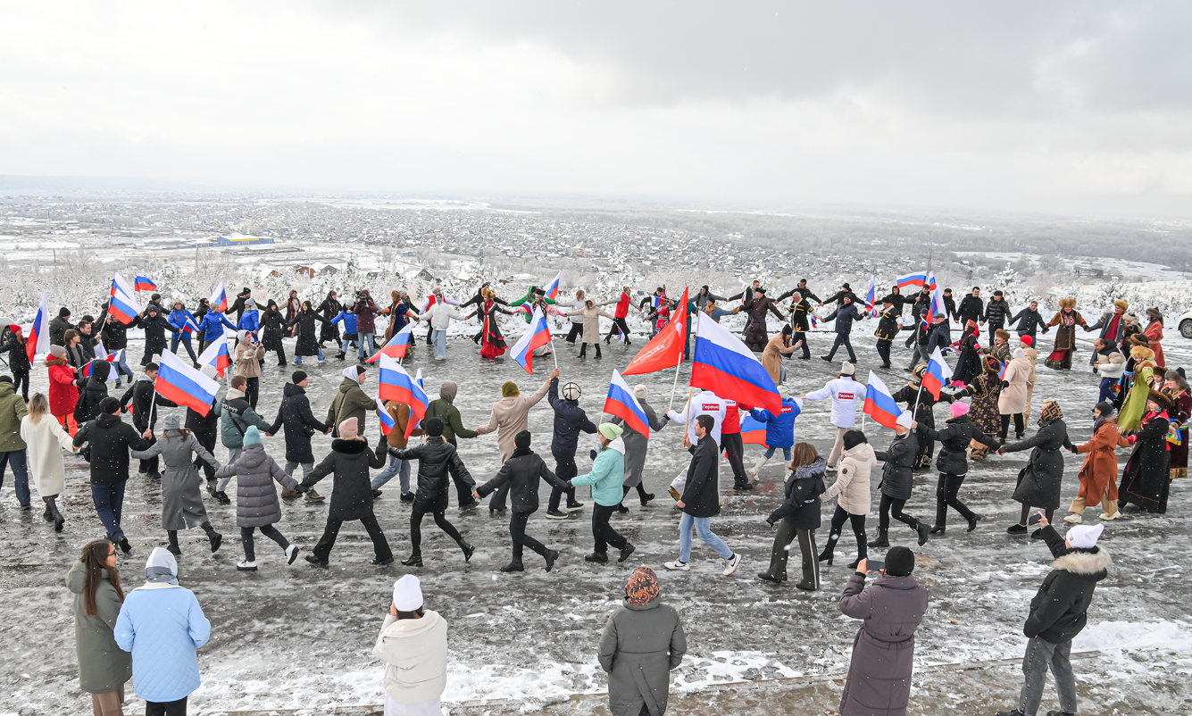 Холларыбыснаң пик тудынарбыс