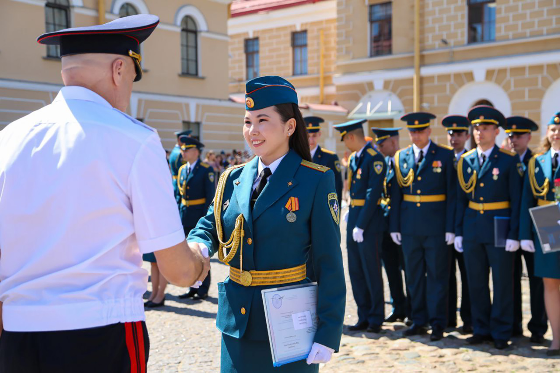 Чиит инспектор хадаға турыбысты